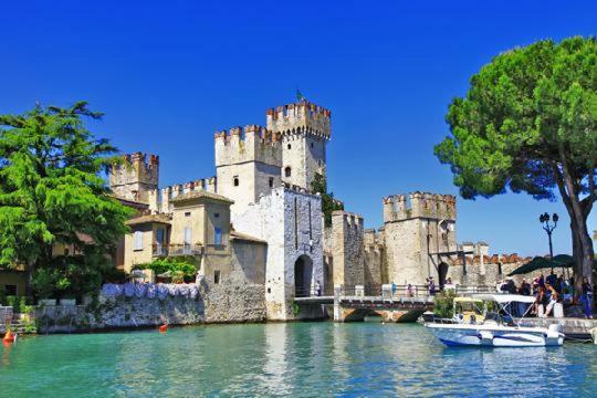 La Casa Del Lago Panzió Sirmione Kültér fotó