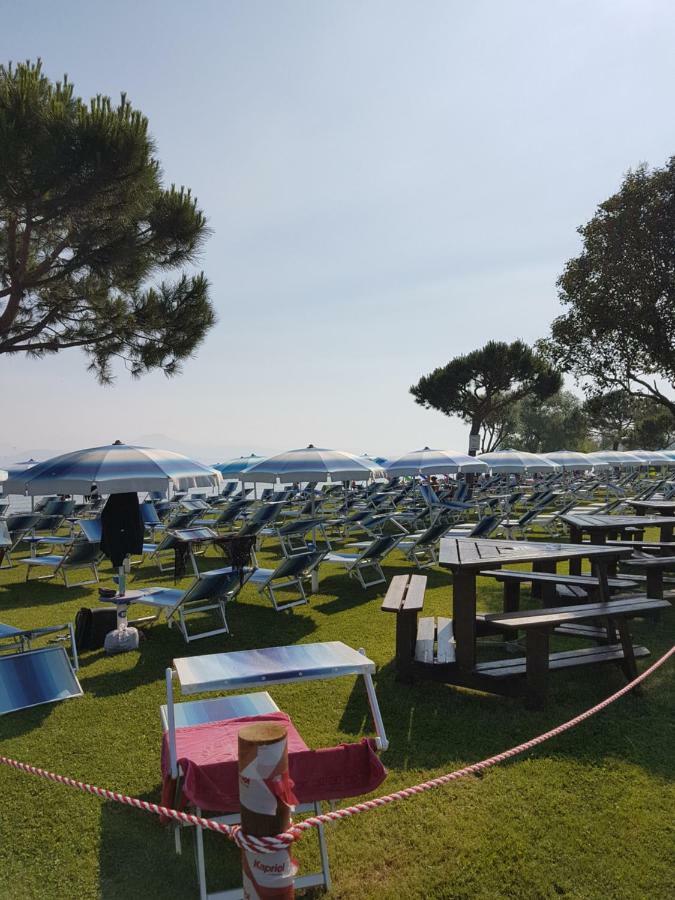 La Casa Del Lago Panzió Sirmione Kültér fotó
